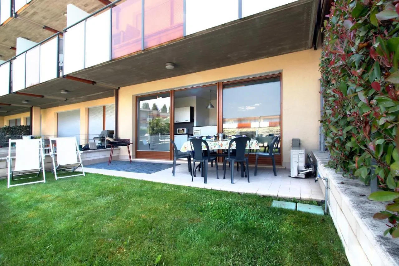 Dom wakacyjny Benacus Family Apartment - Italian Homing Sirmione