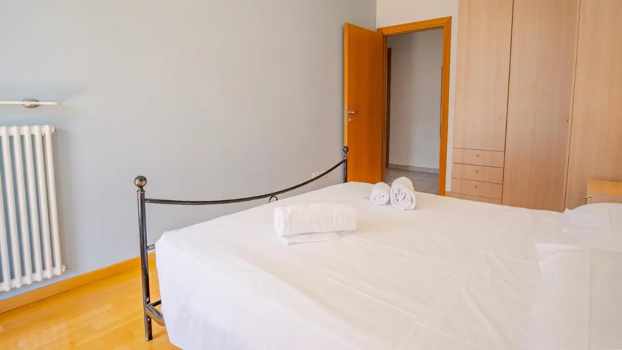 Benacus Family Apartment - Italian Homing Sirmione Casa vacanze