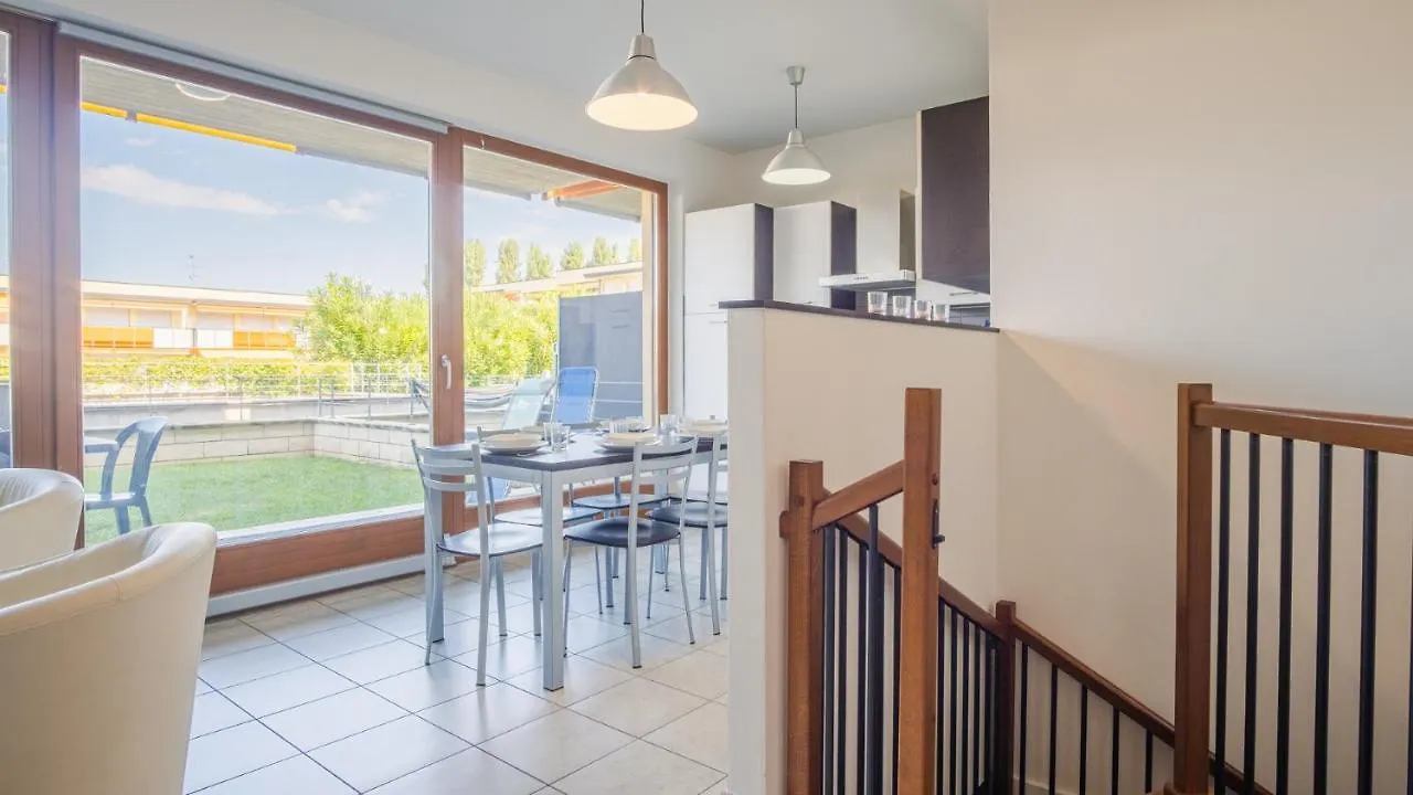 Benacus Family Apartment - Italian Homing Sirmione Italia