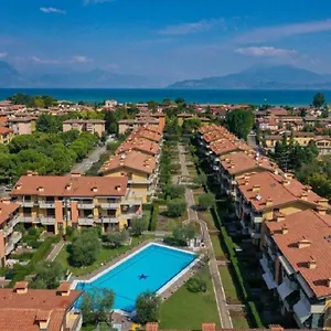 Discovery Flat With Pool & Bikes Sirmione